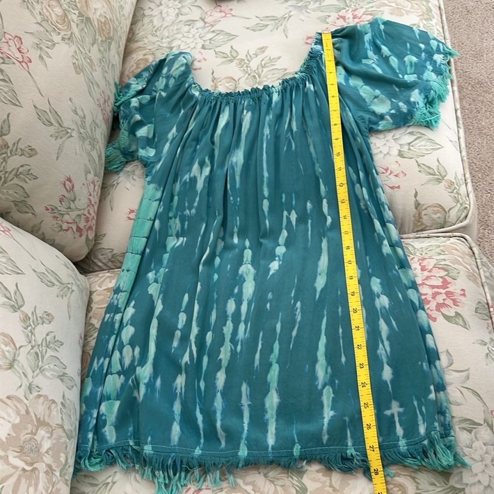 Tiare Hawaii Off the Shoulder Top - Picture 9 of 11